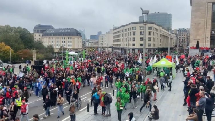 Бельгияда экономикалық саясатқа қарсы ереуіл өтті