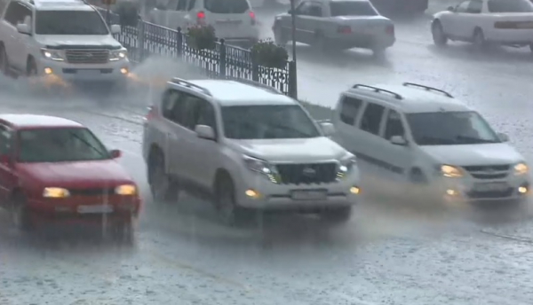 Дожди накроют большую часть Казахстана