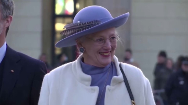 Дания патшайымы тақтан бас тартады