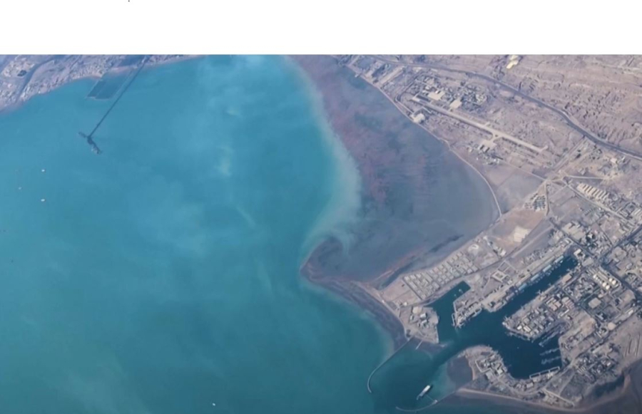 Иран пропустил суда через Ормузский пролив