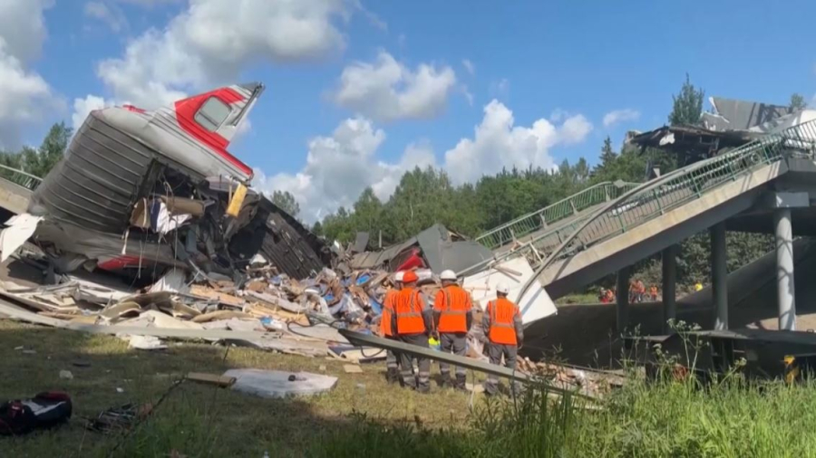 Reuters: Ресейдегі пойыз апатынан 7 адам қаза тауып, 73-і жараланды