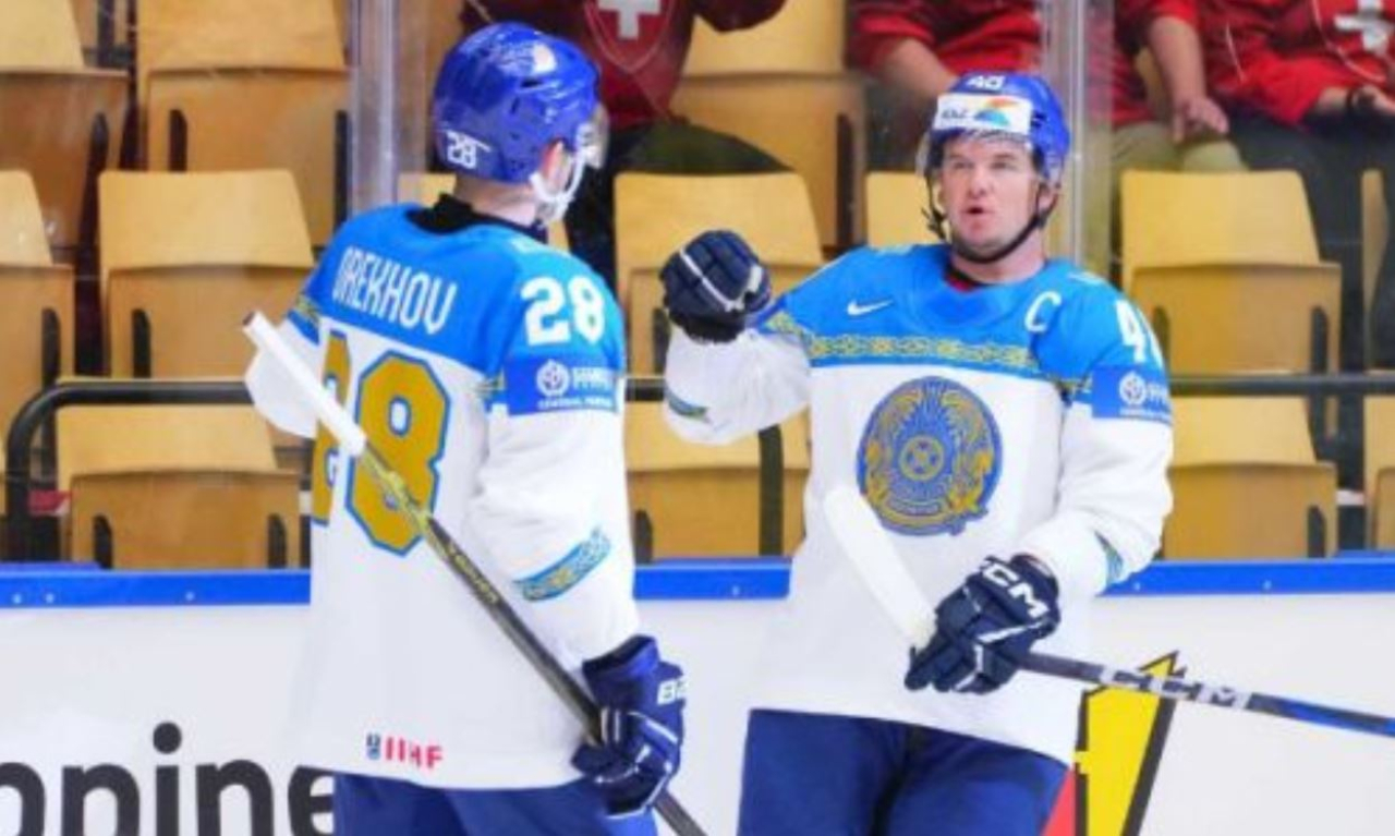 Сборная Казахстана выиграла первый матч на ЧМ по хоккею