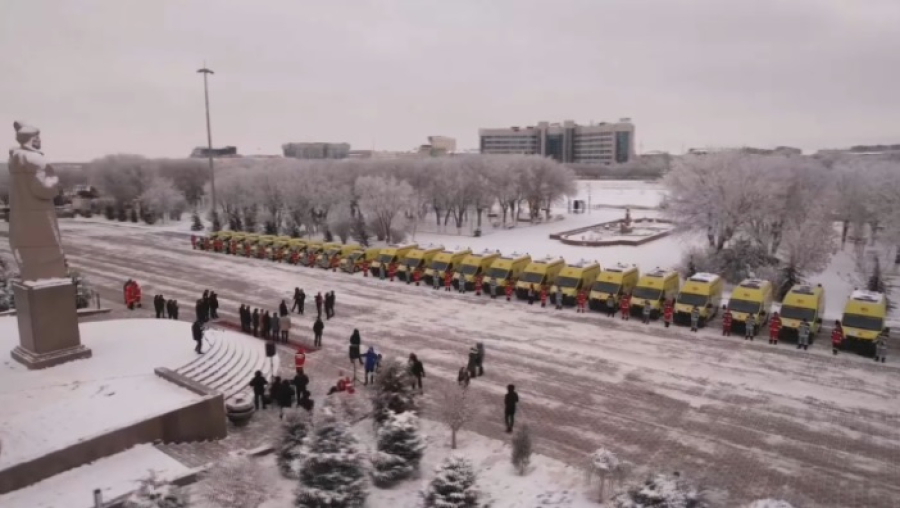 «Тенгизшевройл» подарил Атырауской области 25 машин скорой помощи