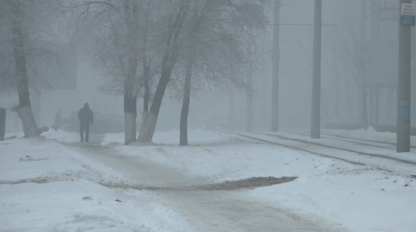 Снег с низовой метелью прогнозируют на большей части Казахстана