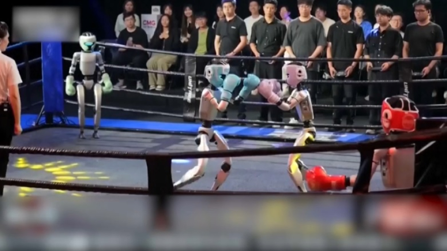 Боксерский поединок между роботами организовали в Китае