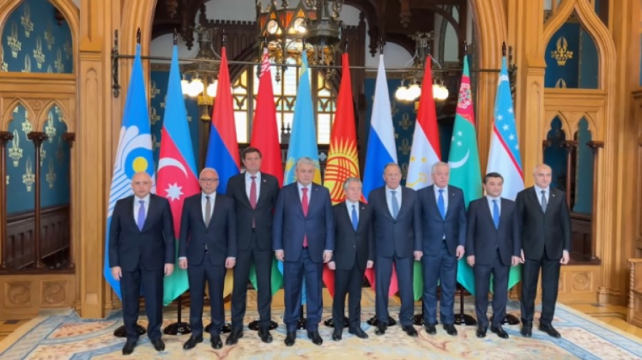 Главы МИД СНГ встретились в Москве