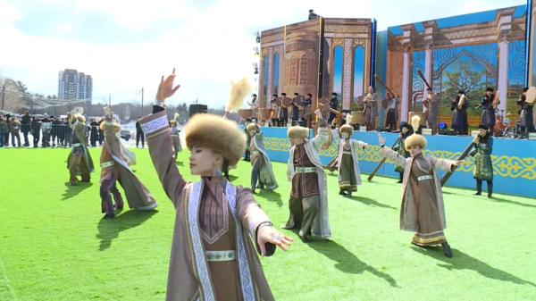 Қарағандылықтар орталық саябақта Наурыз мерекесін атап өтті