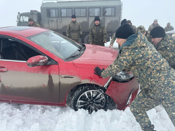 Нацгвардия обезоружила преступников: изъято более 80 единиц оружия