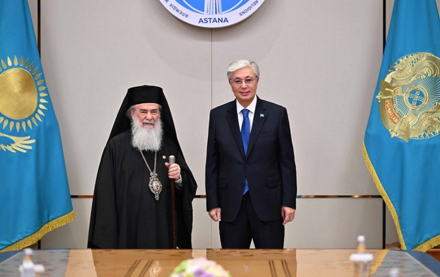 Глава государства встретился с Патриархом Иерусалимским Феофилом III