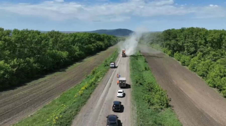 Трассы ремонтируют методом ресайклинга в ВКО