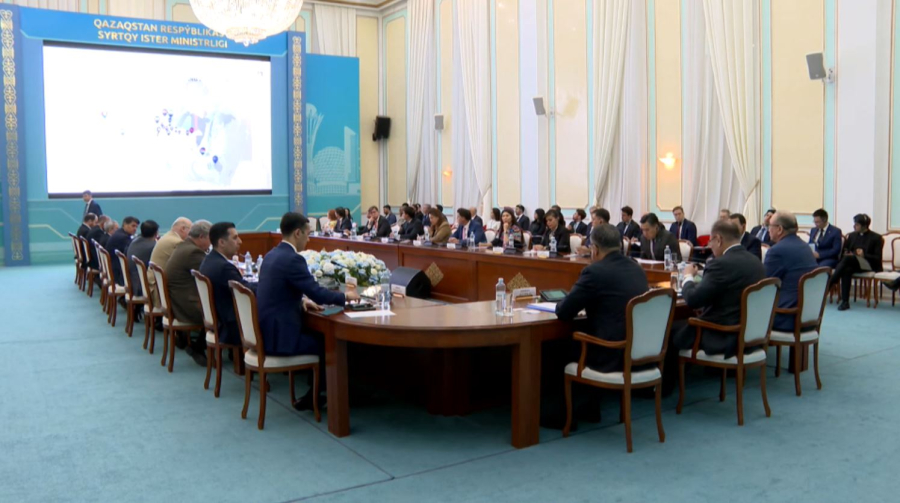 Вопросы противодействия торговле людьми обсудили в МИД