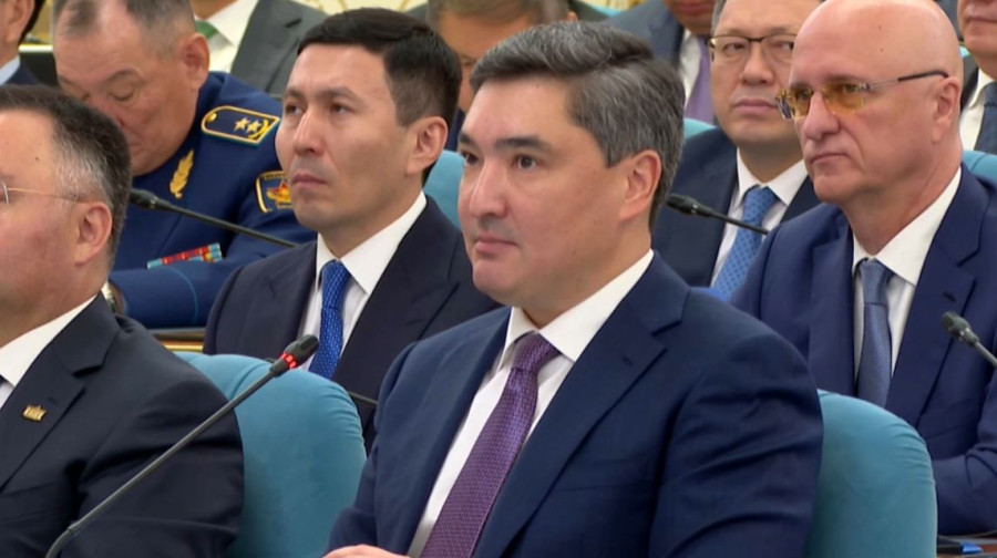 Олжас Бектенов: Государство исполняет обязательства в полном объёме