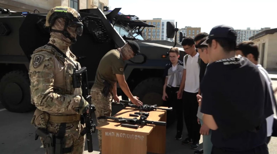 Атыраулық оқушылар полиция департаментінің жұмысымен танысты