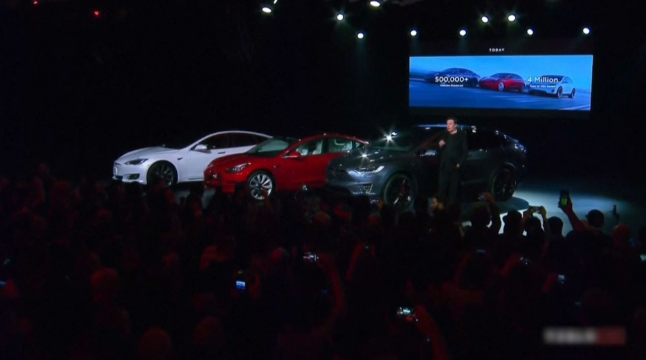 Tesla открыла доступ к Robotaxi