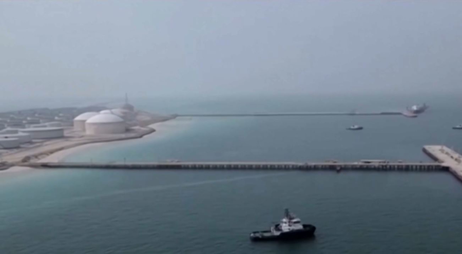 АҚШ жасырын мұнай танкерін ұстады