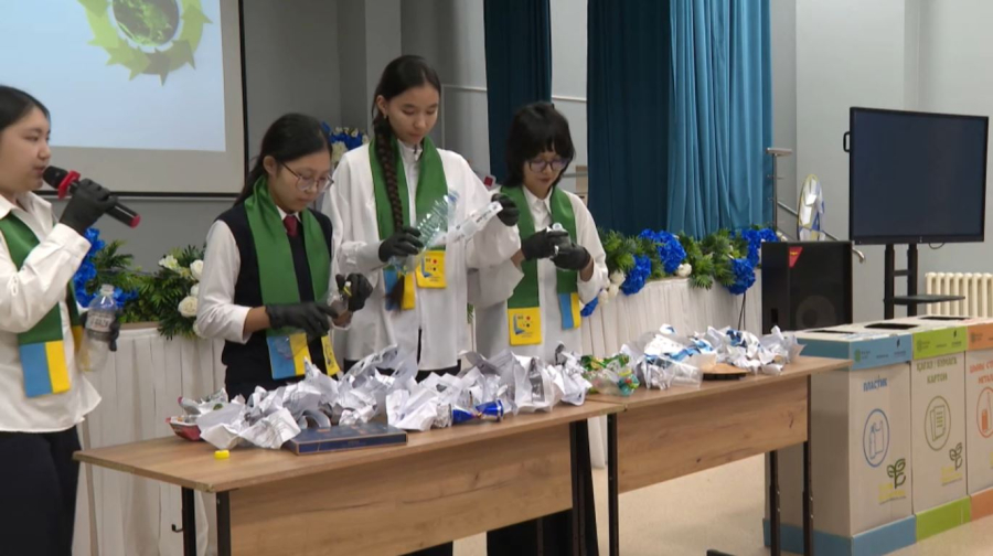 В столичных школах проходят экологические лекции