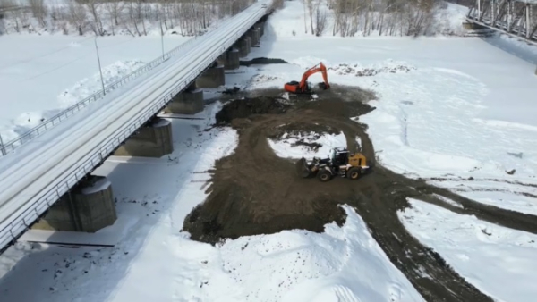 Дамбы поднимут вдоль берегов Ульбы в Усть-Каменогорске