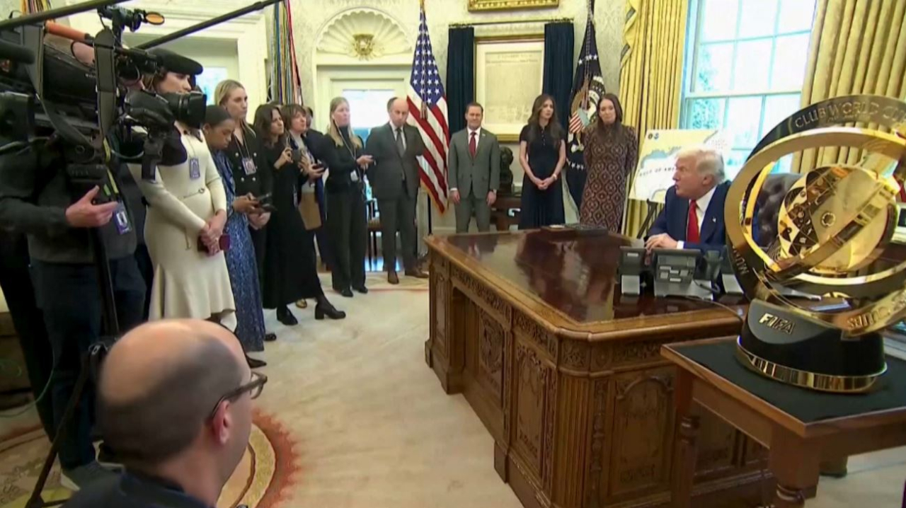 Рейтинг одобрения Трампа снизился до 38%