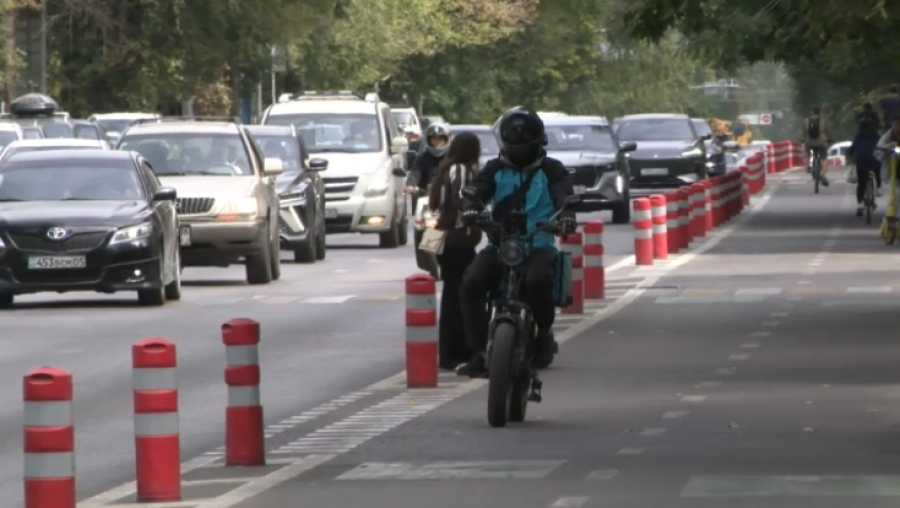 В Казахстане растет спрос на электровелосипеды