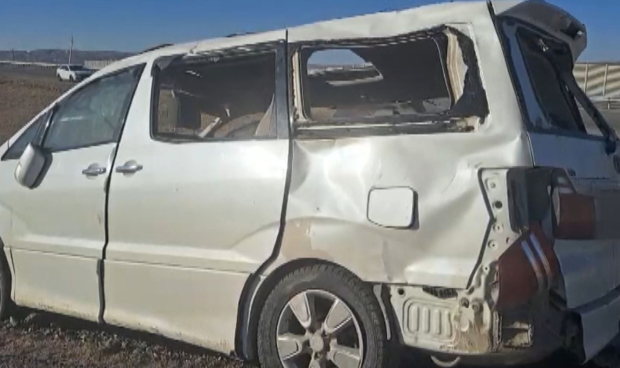 Автомобиль слетел в кювет на трассе Алматы-Караганда