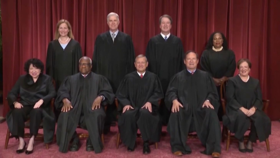 АҚШ соты Трамп енгізген тарифтерді тоқтатты