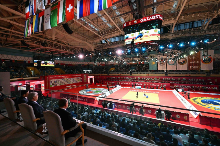 Касым-Жомарт Токаев посетил турнир Qazaqstan Barysy Grand Slam