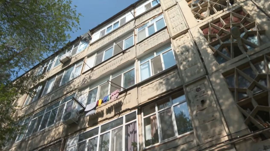 Таразда 73 көпқабатты үйдің жөндеу жұмыстары кешігіп тұр