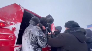 150 человек спасли из снежного плена в Актюбинской области