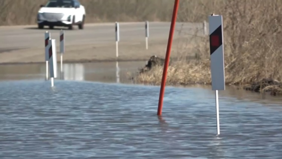 Река Есиль вышла из берегов в Петропавловске