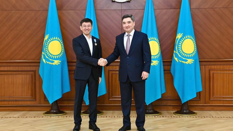 Премьер-министр құрылыс саласының қызметкерлерін марапаттады