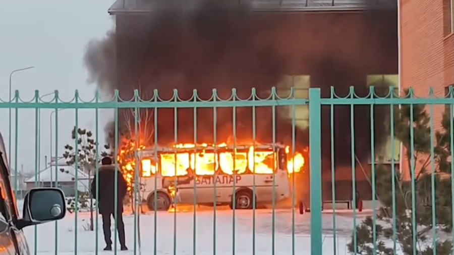 Қосшыда жолаушылар автобусы отқа оранды