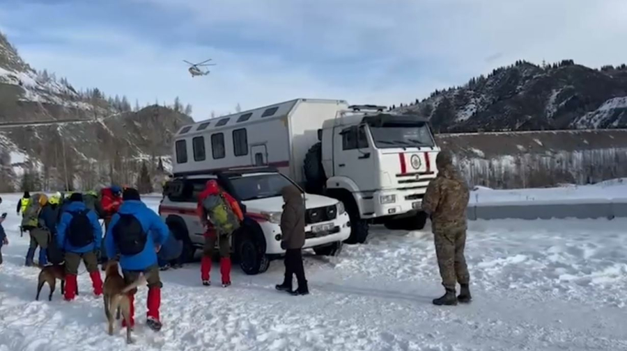 Тело одного из пропавших туристов нашли в горах Алматы