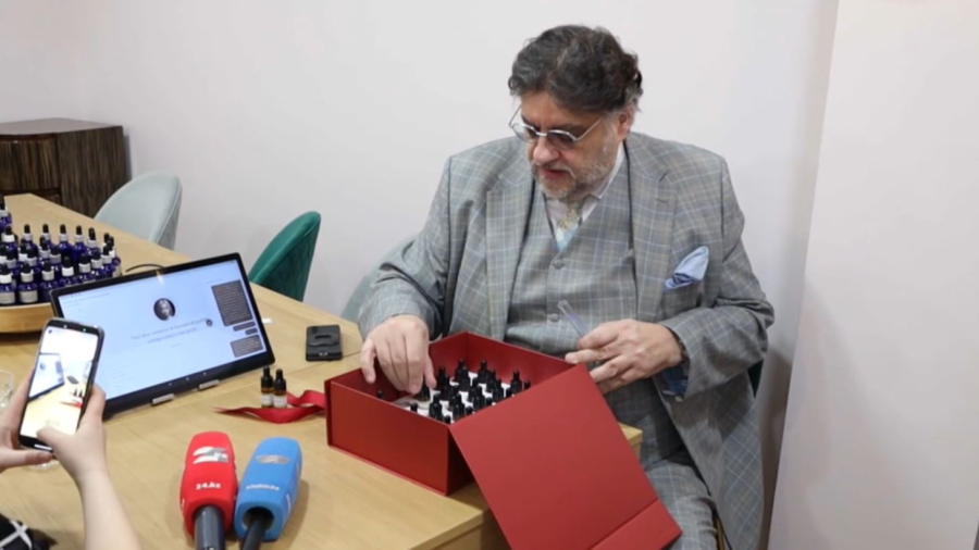 Искусственный интеллект помогает создавать духи во Франции