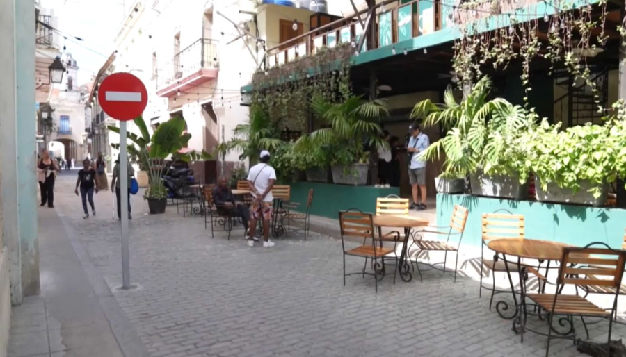 Кубада туризм саласы тоқырады