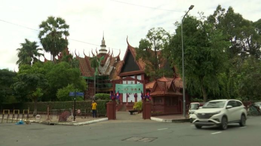 Власти Камбоджи объявили о снижении пошлин на товары из США в семь раз