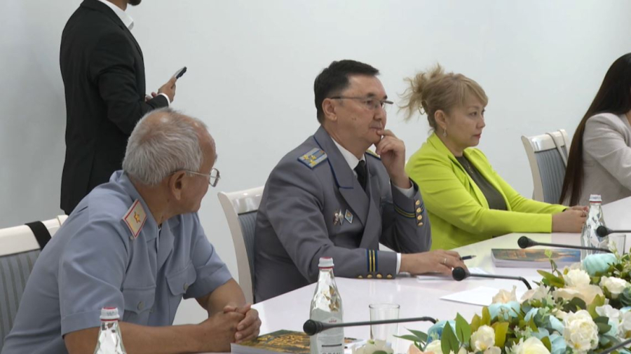 Әскери даярлыққа арналған оқулық таныстырылды