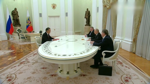 Бақытжан Сағынтаев Владимир Путинмен кездесті