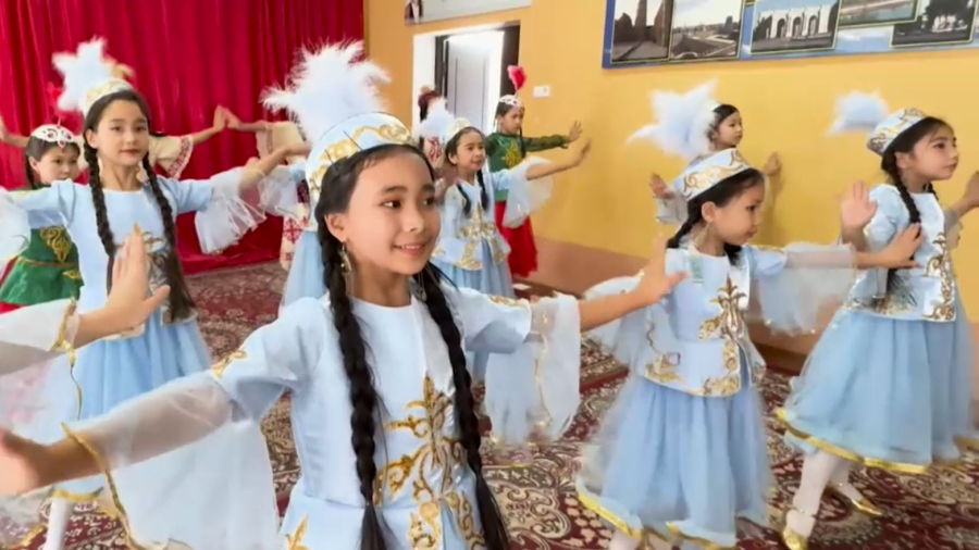 Өзбекстандағы қазақ бишілері Дубайға жолдама ұтып алды