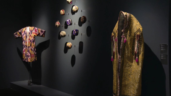 Астанадағы көрмеде өзбек халқының қолөнер туындылары ұсынылды