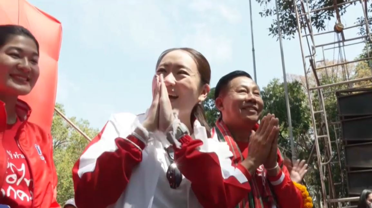 Суд отстранил от должности премьера-министра Таиланда