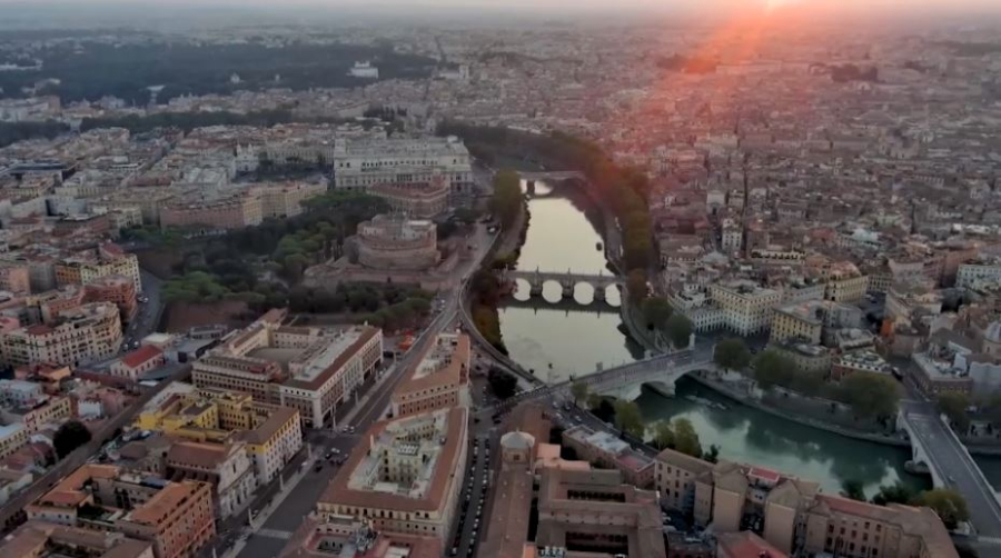 Магазин Louis Vuitton ограбили в Риме