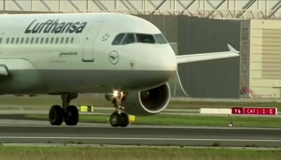 Lufthansa төрт мың қызметкерді қысқартады 