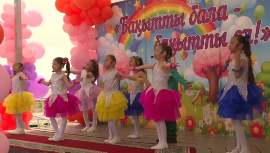 Более 100 мероприятий для детей провели в Жамбылской области