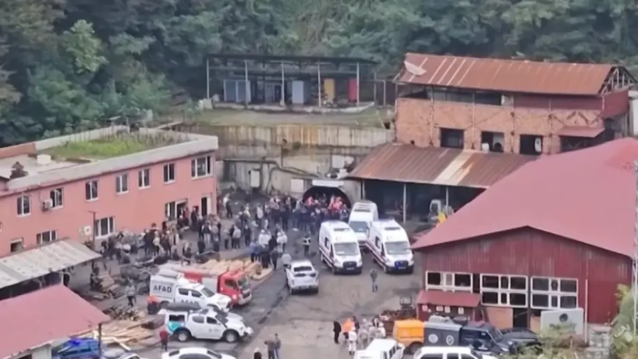 Двое погибли, один под завалами: что известно о взрыве на шахте в Турции