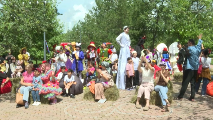 Семейный фестиваль стартовал в парке Астаны