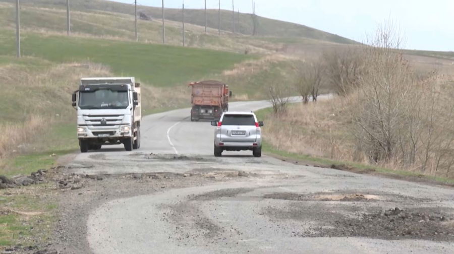 Ответственность перевозчиков за перегруз самосвалов усилят в РК