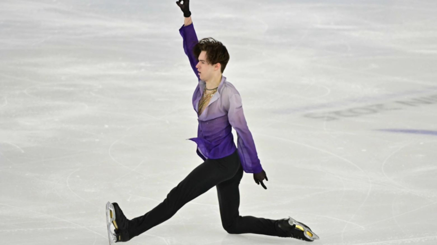 Мәнерлеп сырғанаушы Михаил Шайдоров ӘЧ кезеңінде үшінші орынға шықты