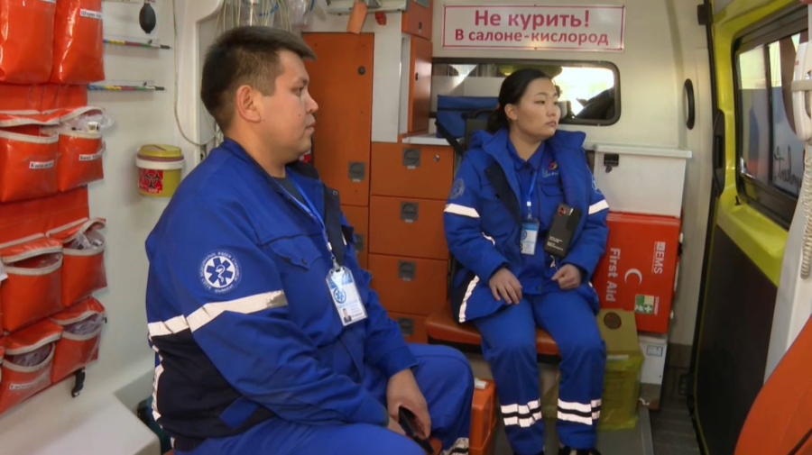 Шымкентте фельдшерлер видеожетон тағып жүреді