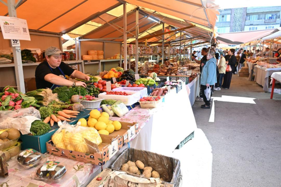Более 300 сельхозпроизводителей участвуют в ярмарках выходного дня в Алматы