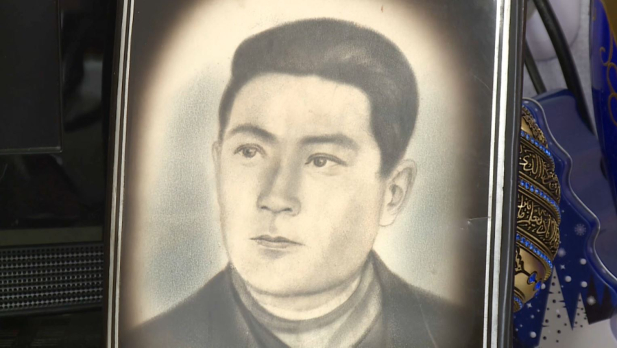 Соғыста қаза тапқан сарбаздардың бейітінен туған жеріне топырақ жеткізілді